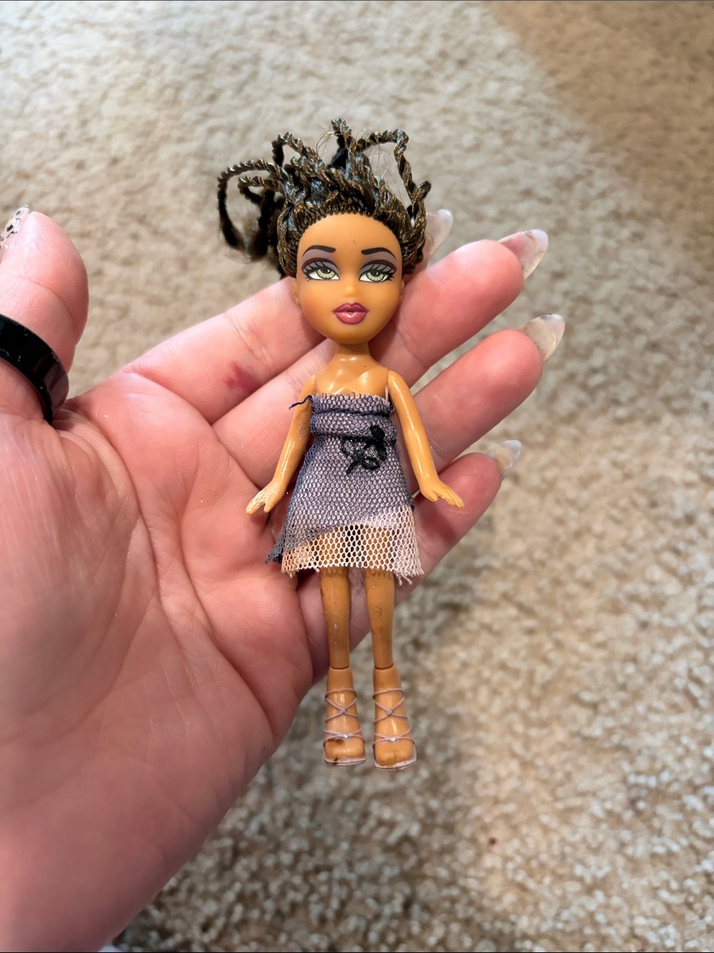 B32 Lil Bratz Girlz Mini Talia Doll. Brown Hair Original Clothes Shoes